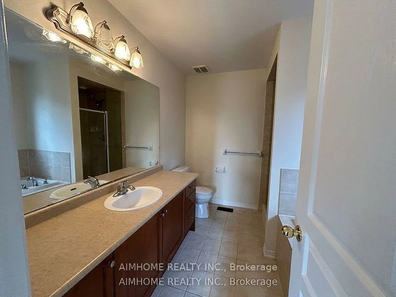 1255, Blencowe, Stonehaven-Wyndham, Newmarket