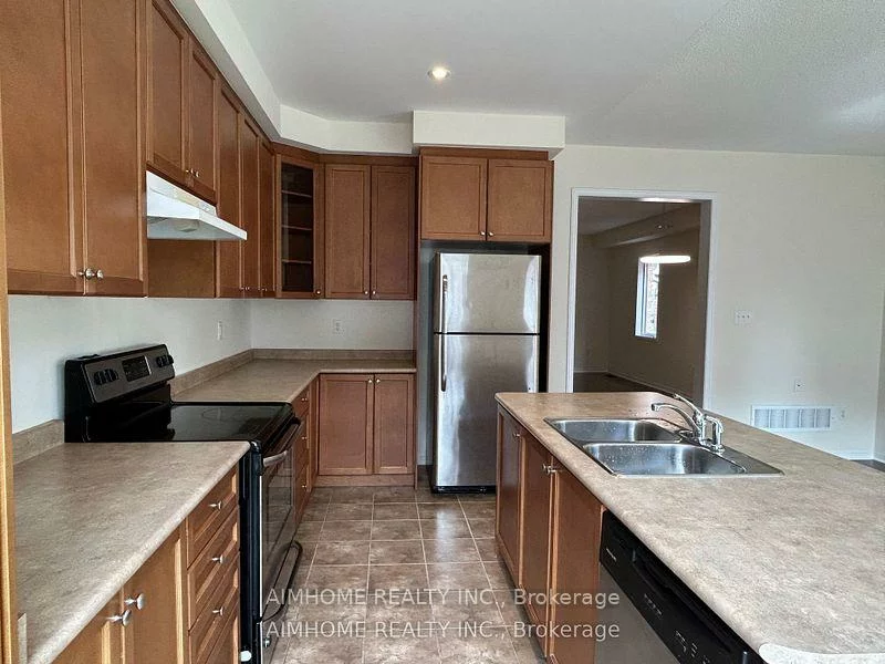 1255, Blencowe, Stonehaven-Wyndham, Newmarket