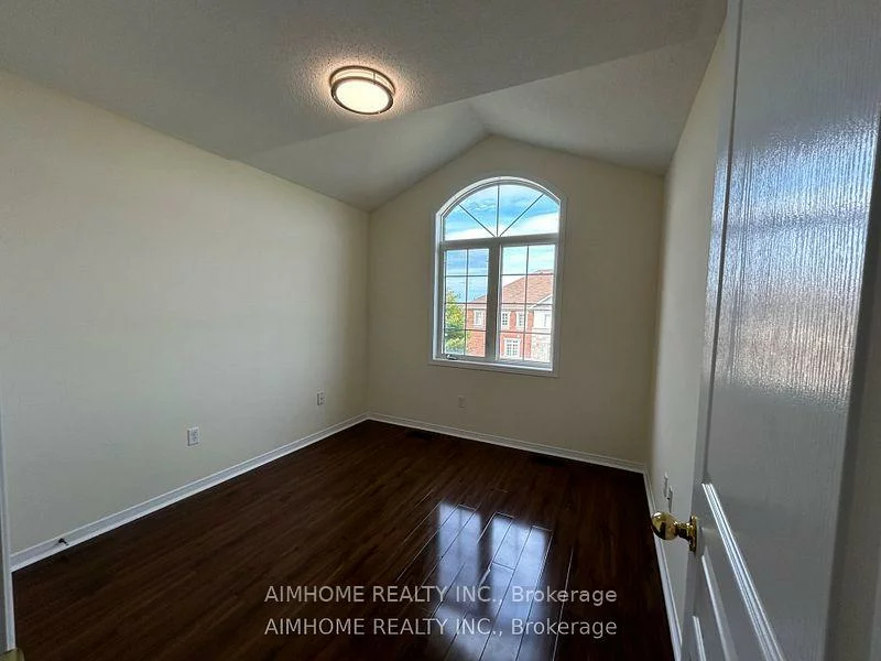 1255, Blencowe, Stonehaven-Wyndham, Newmarket