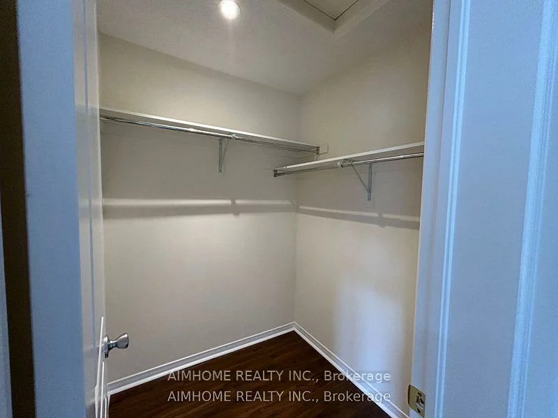 1255, Blencowe, Stonehaven-Wyndham, Newmarket