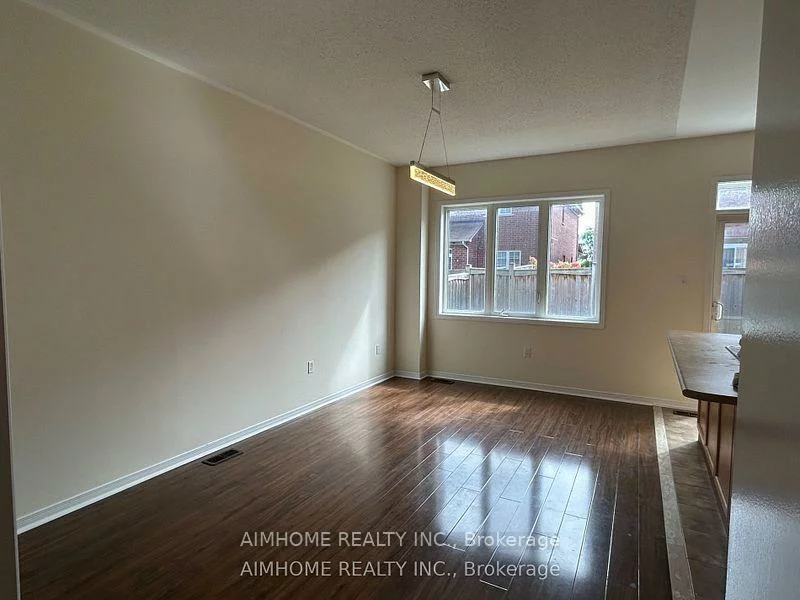 1255, Blencowe, Stonehaven-Wyndham, Newmarket