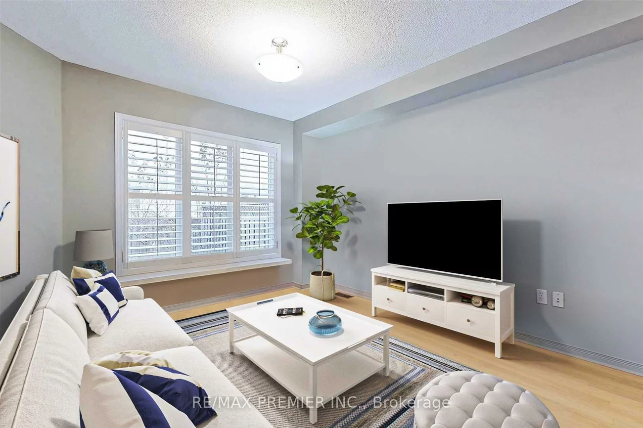 739, Joe Persechini, Summerhill Estates, Newmarket