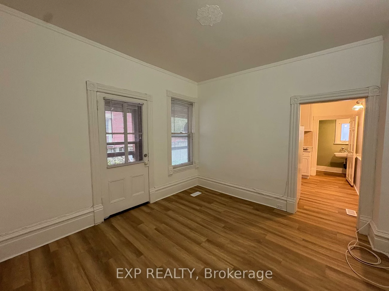 491, Eagle, Central Newmarket, Newmarket