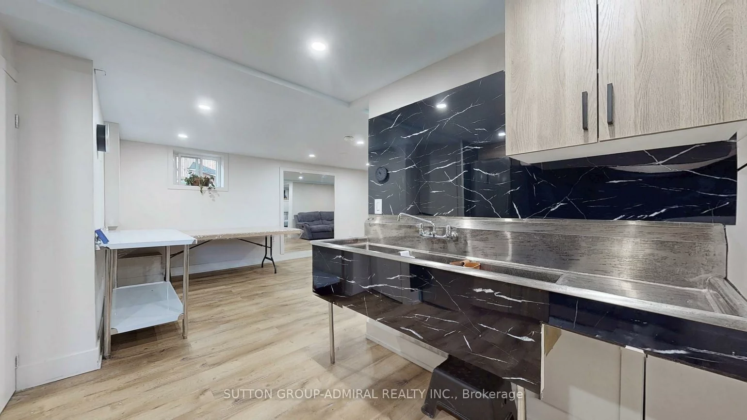 242, Muriel, Central Newmarket, Newmarket