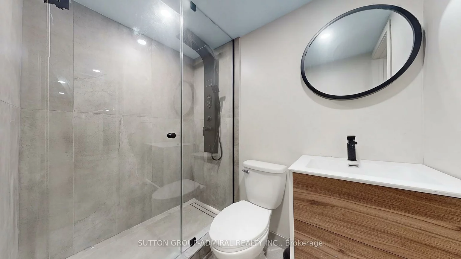 242, Muriel, Central Newmarket, Newmarket