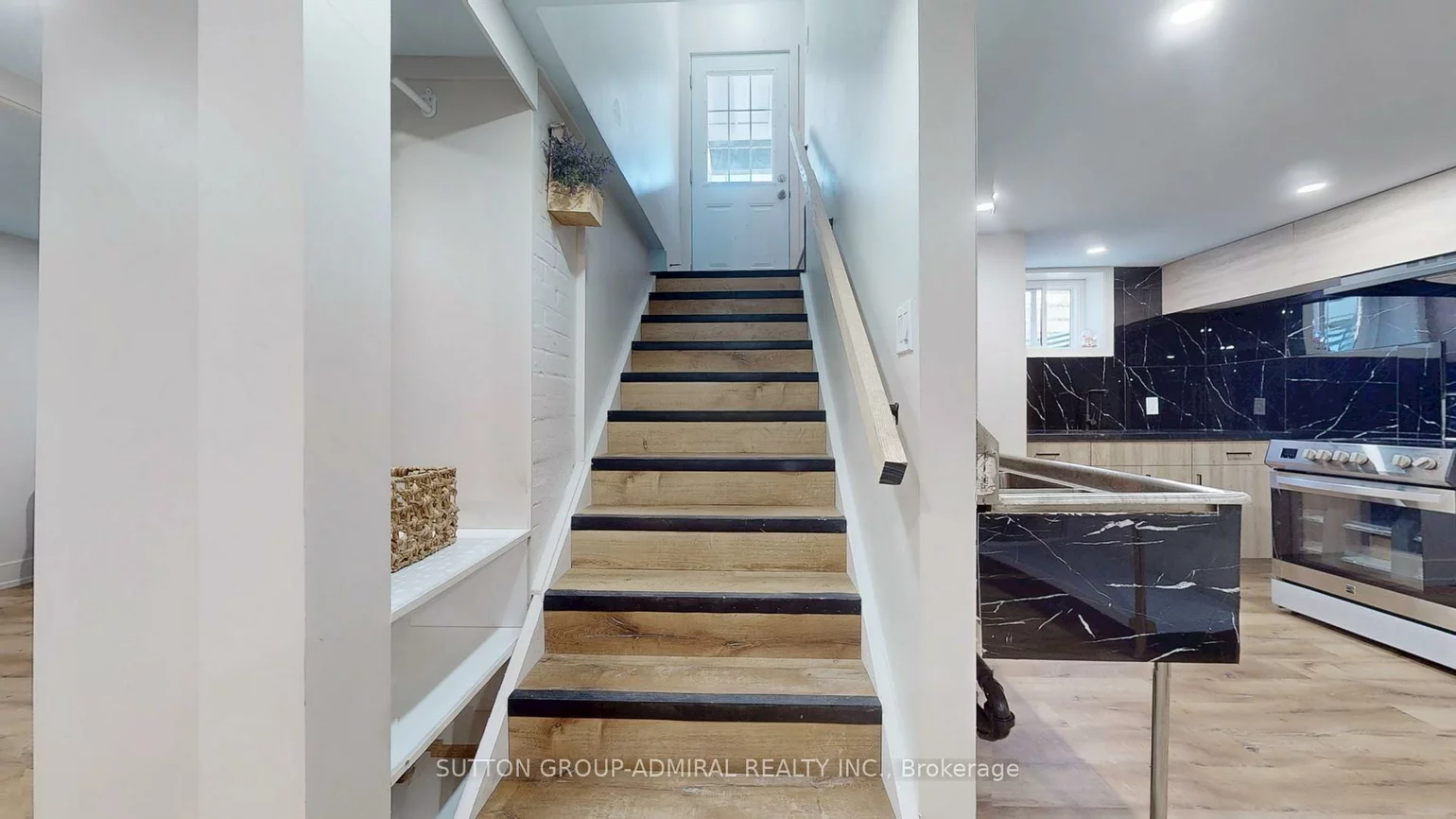 242, Muriel, Central Newmarket, Newmarket