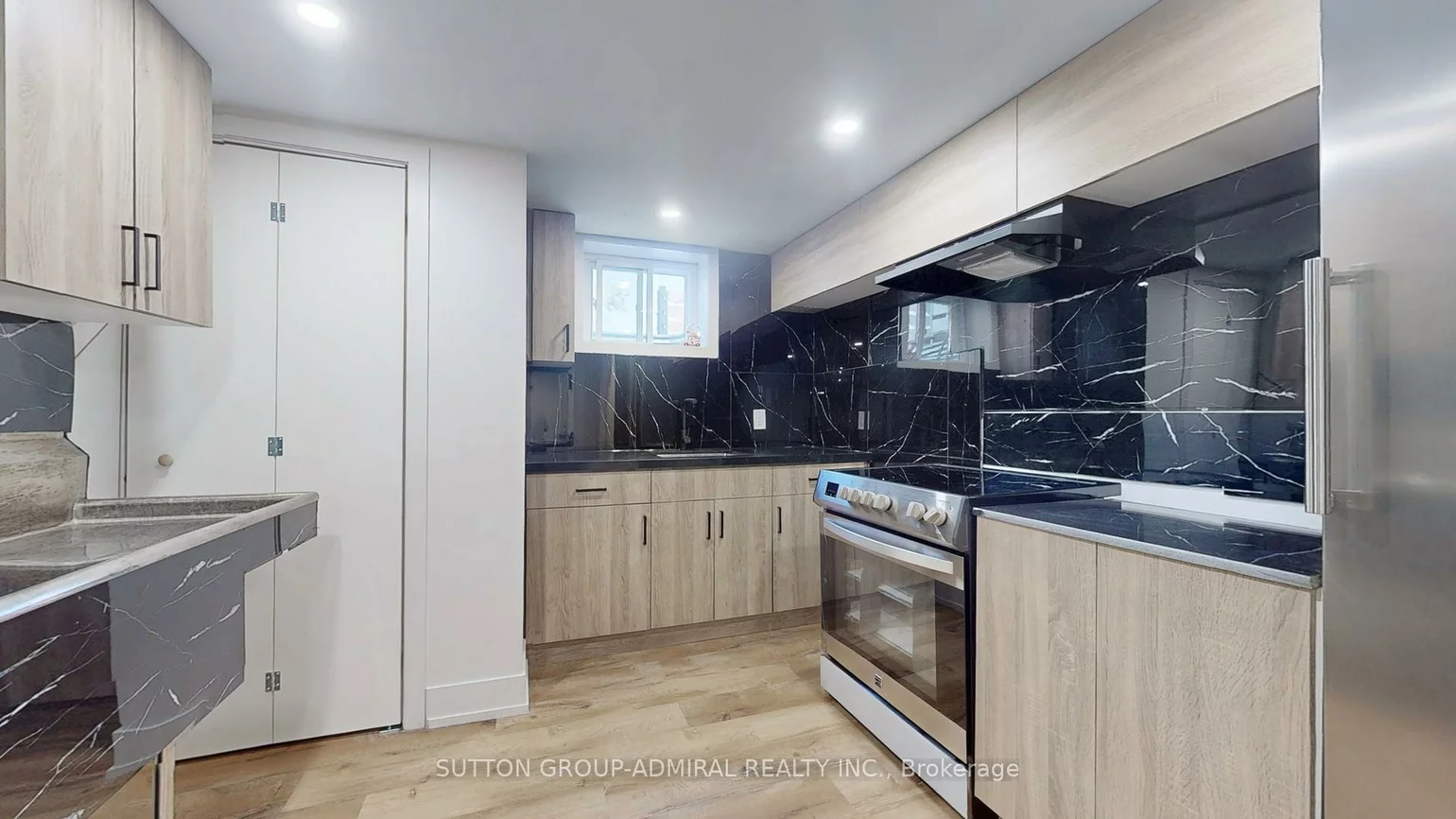 242, Muriel, Central Newmarket, Newmarket