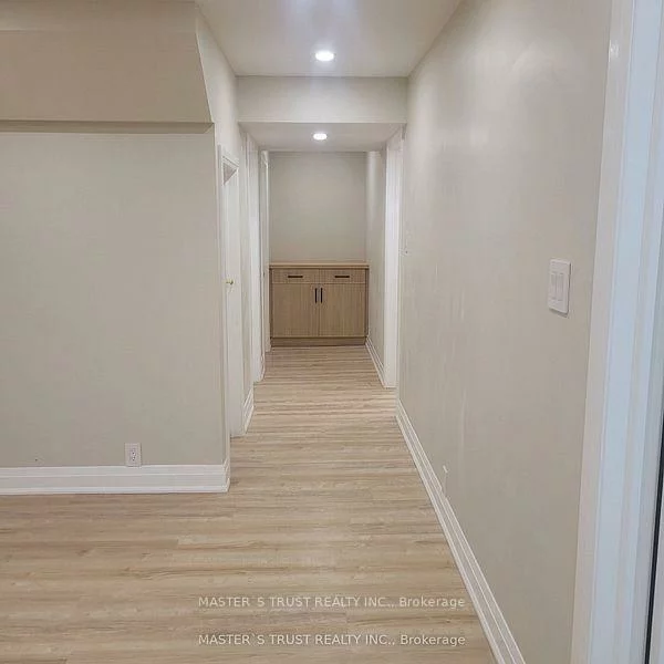 657, Chaleur, Stonehaven-Wyndham, Newmarket