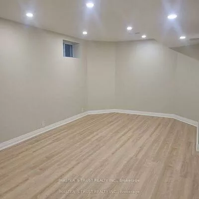 657, Chaleur, Stonehaven-Wyndham, Newmarket