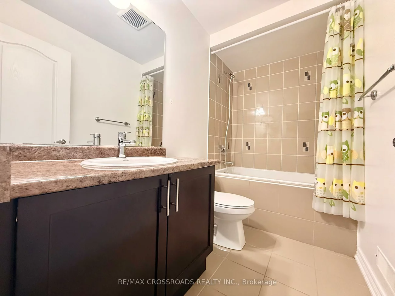 205, Laker, Woodland Hill, Newmarket