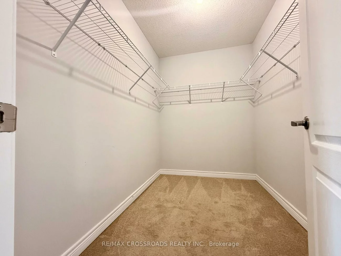 205, Laker, Woodland Hill, Newmarket