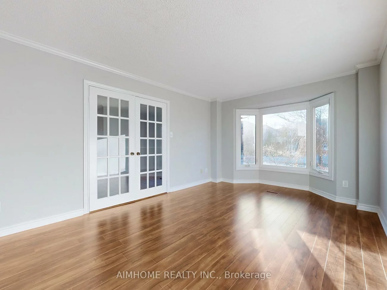 207, Kensit, Armitage, Newmarket