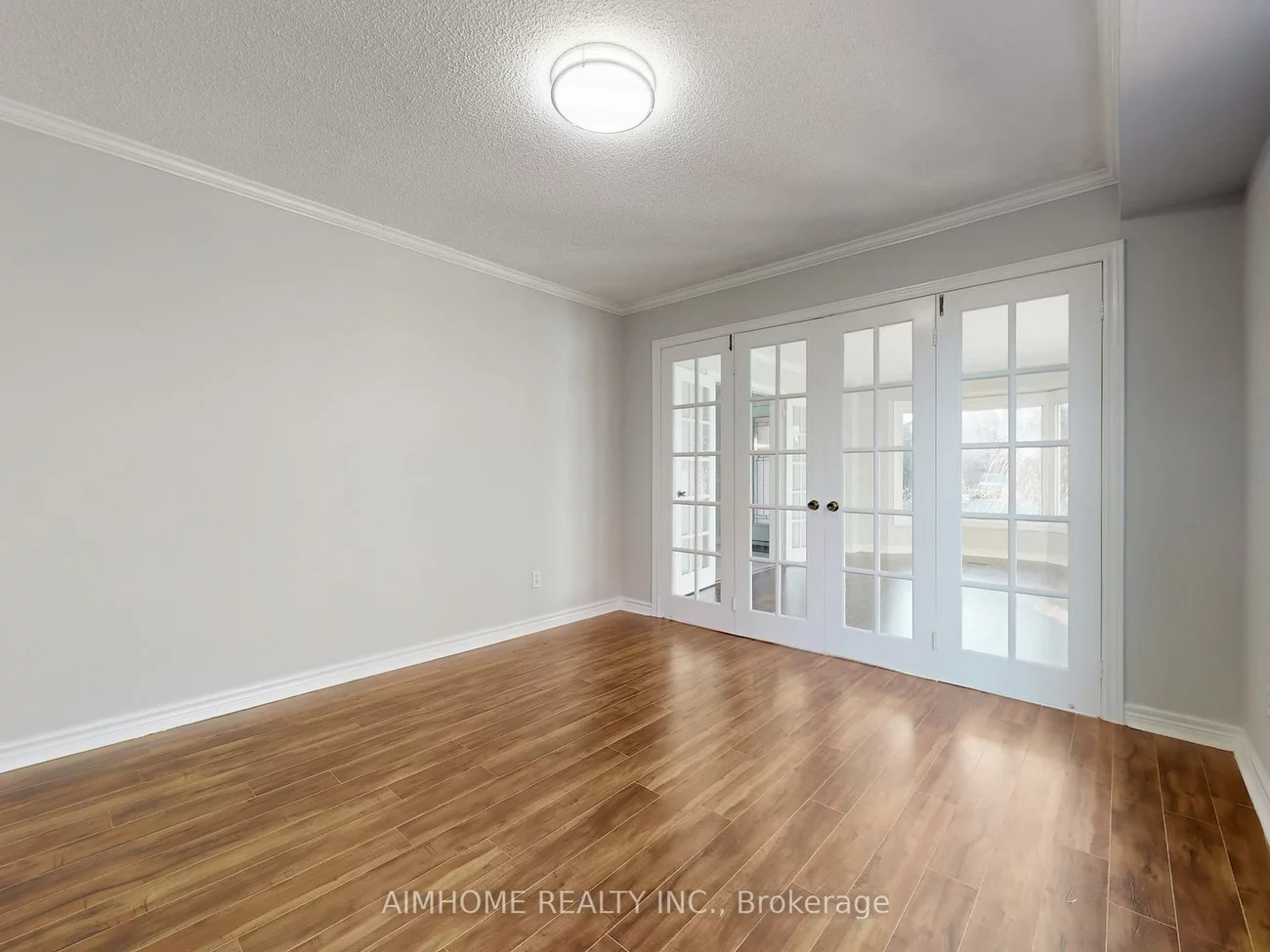 207, Kensit, Armitage, Newmarket