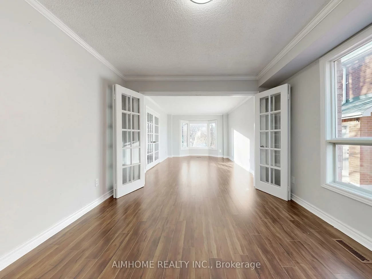 207, Kensit, Armitage, Newmarket