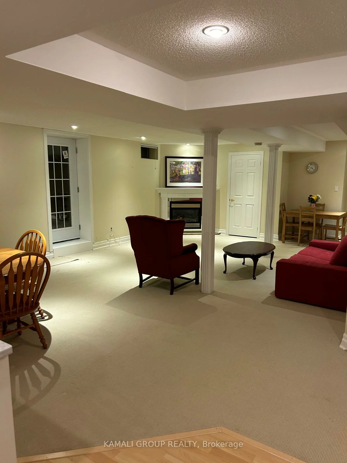 271, Rhodes, Glenway Estates, Newmarket