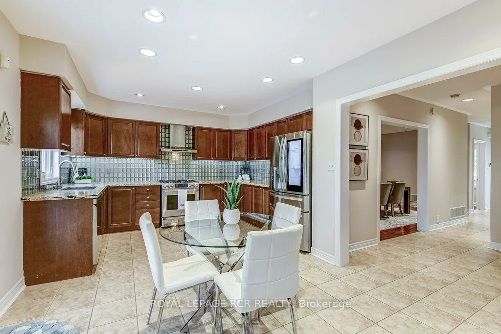 42, Mynden, Woodland Hill, Newmarket