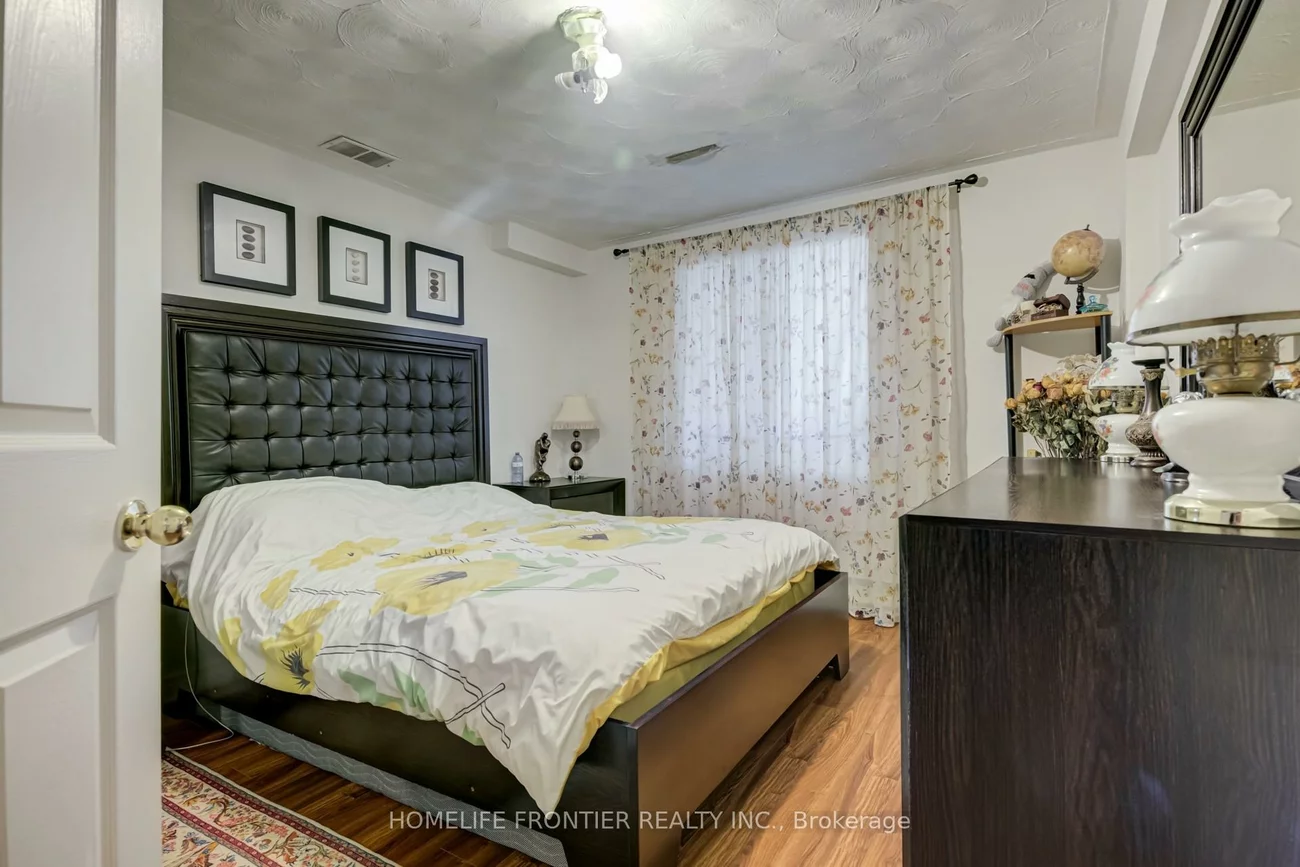 615, Sandford, Armitage, Newmarket