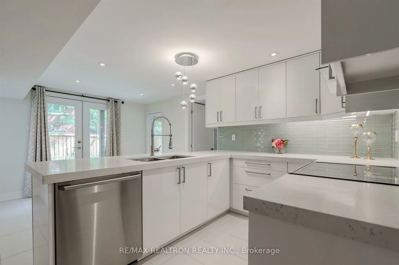 691, Shanahan, Armitage, Newmarket