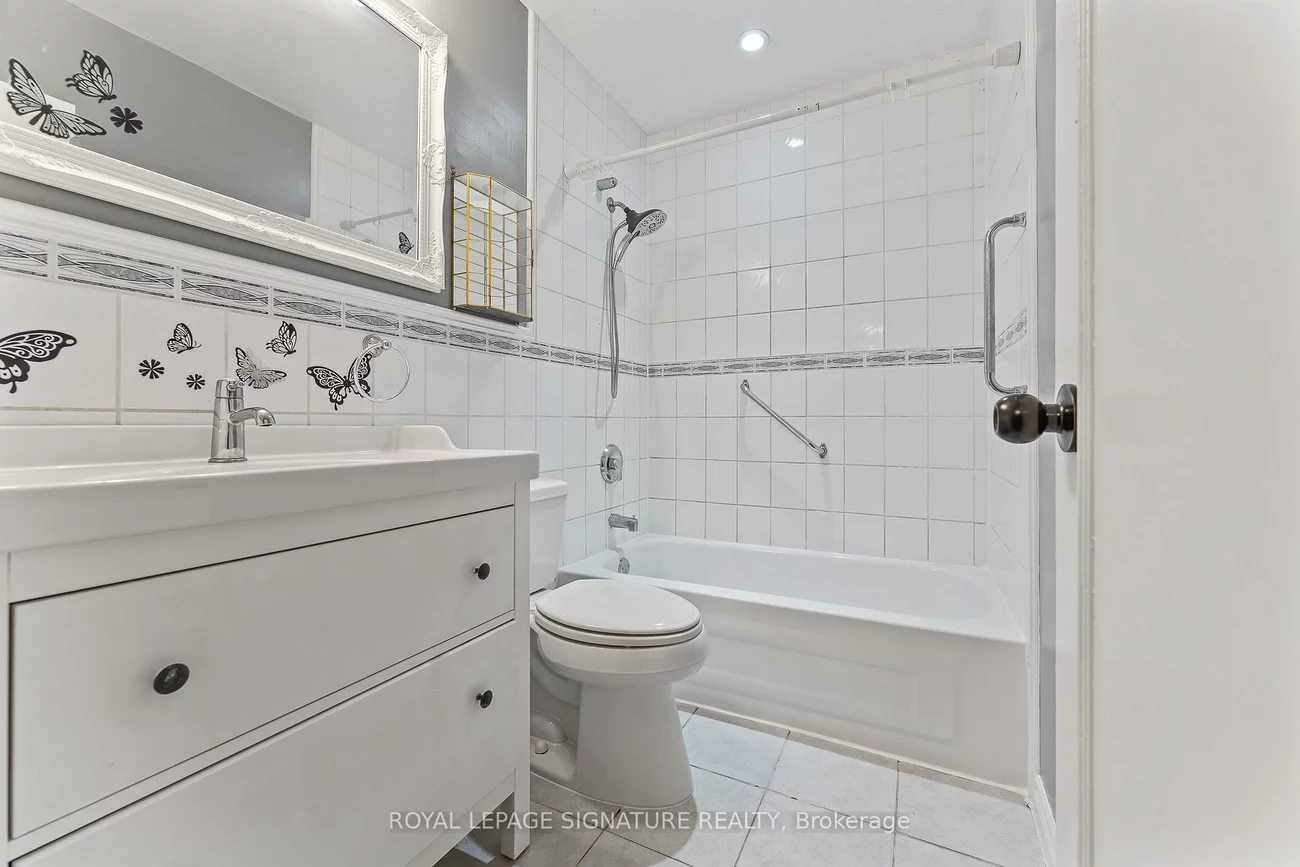 690, Elgin, Huron Heights-Leslie Valley, Newmarket