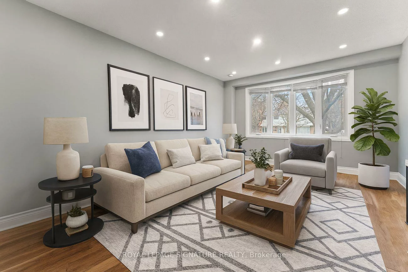 690, Elgin, Huron Heights-Leslie Valley, Newmarket