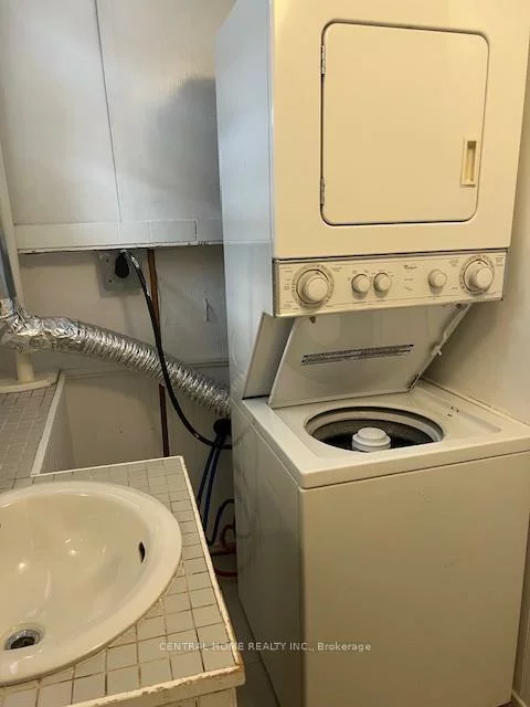 192, Silverbirch, Bristol-London, Newmarket