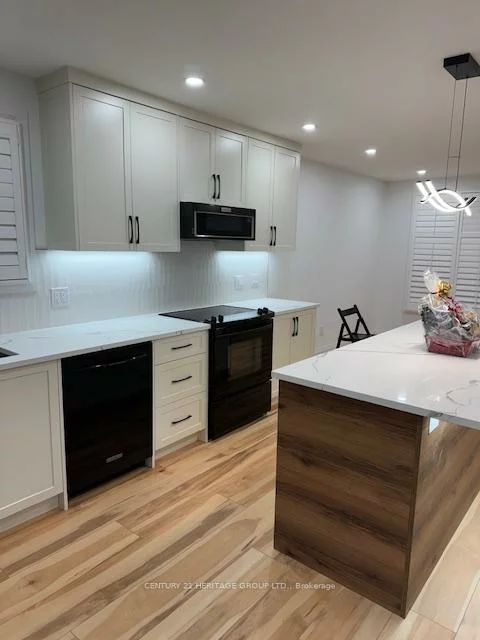 464, Sandford, Central Newmarket, Newmarket