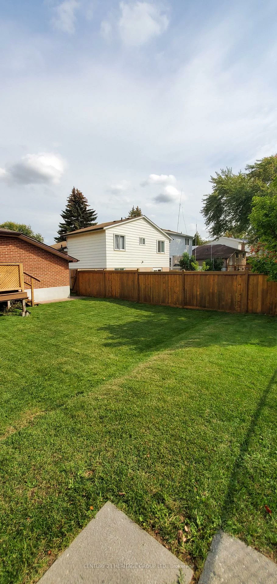 464, Sandford, Central Newmarket, Newmarket