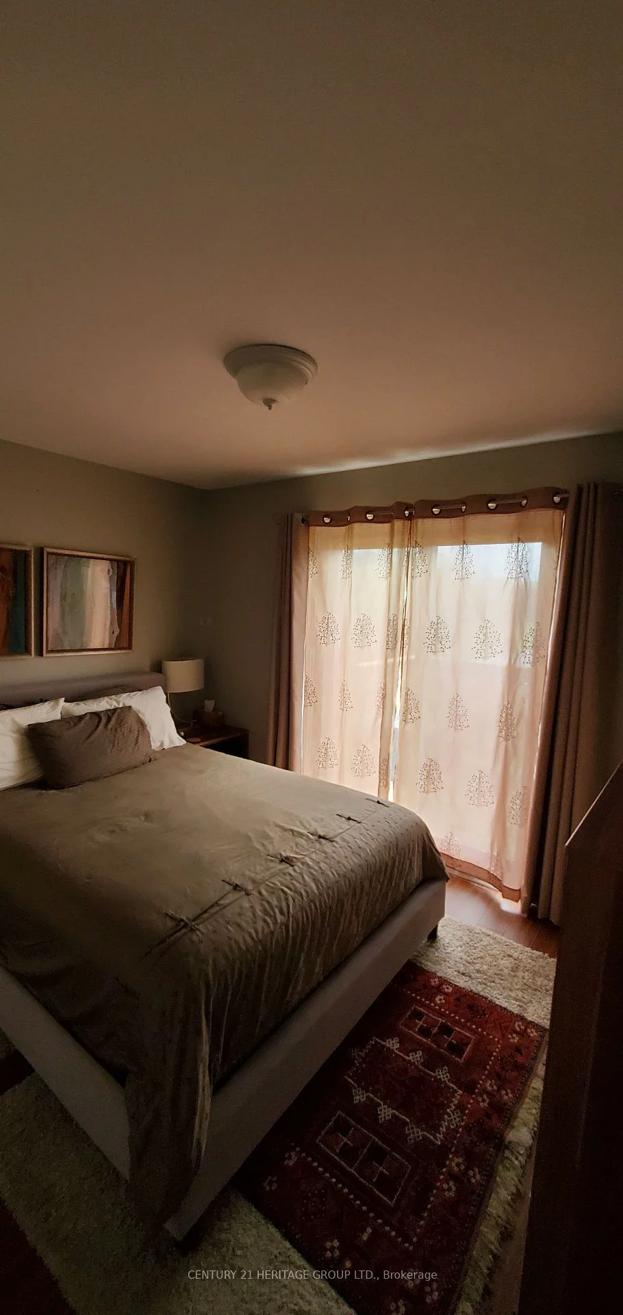 464, Sandford, Central Newmarket, Newmarket