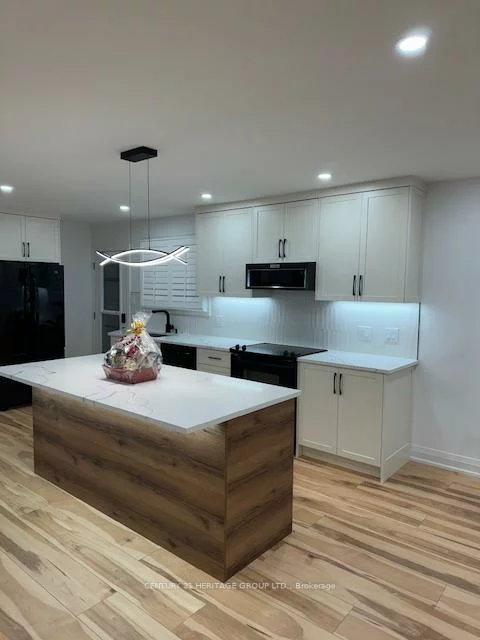 464, Sandford, Central Newmarket, Newmarket