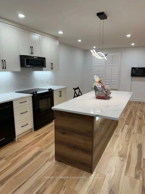 464, Sandford, Central Newmarket, Newmarket