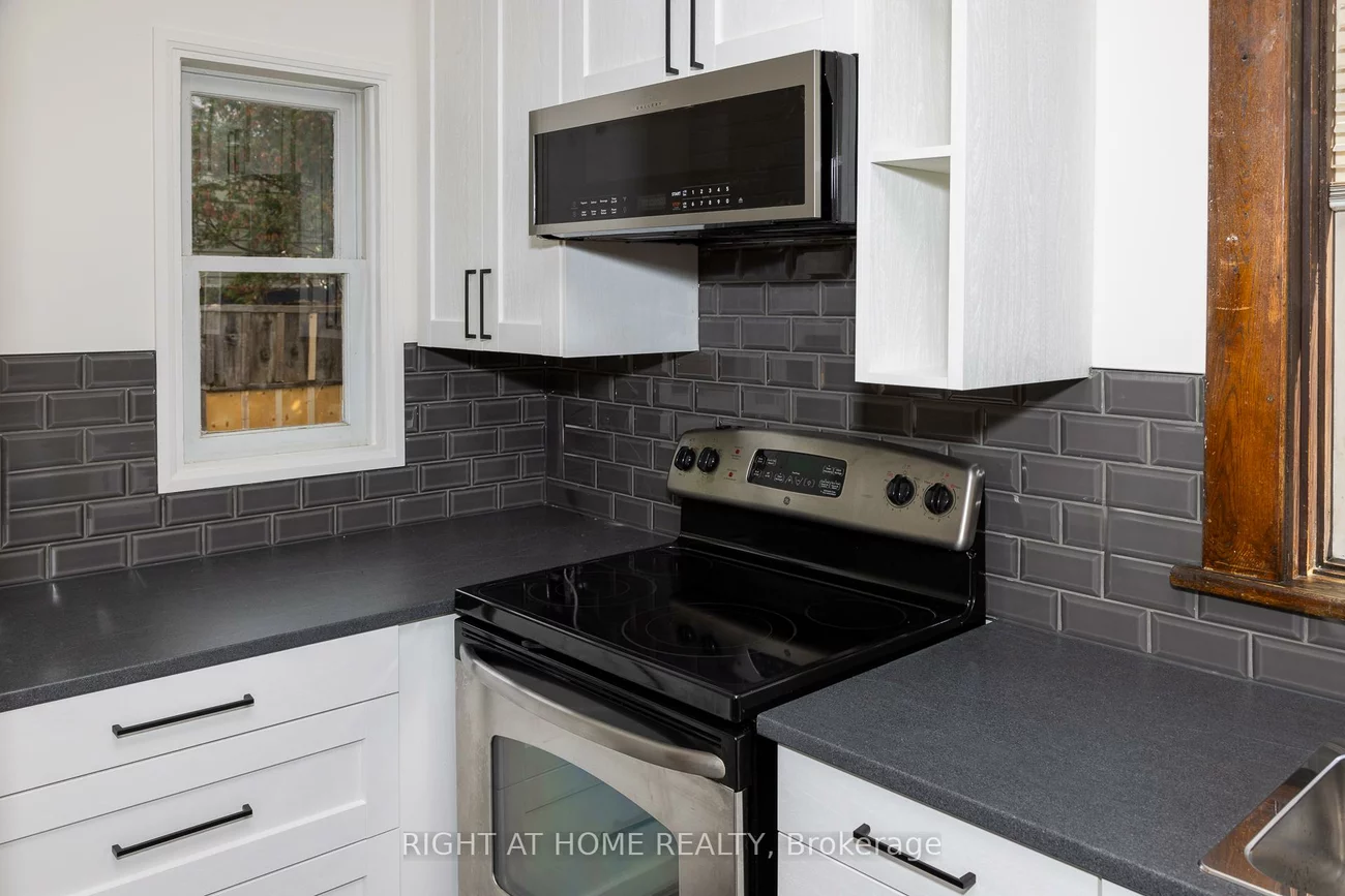 333, Millard, Central Newmarket, Newmarket