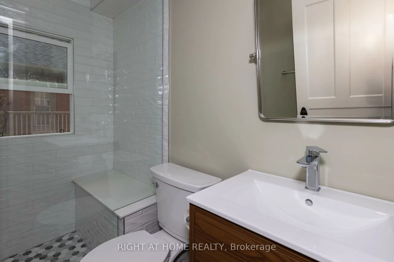 333, Millard, Central Newmarket, Newmarket