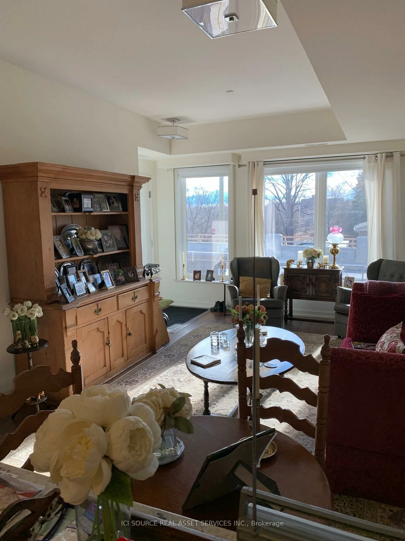 487, Queen, Central Newmarket, Newmarket