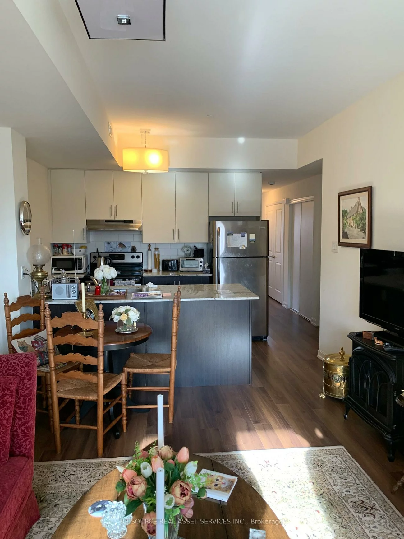 487, Queen, Central Newmarket, Newmarket