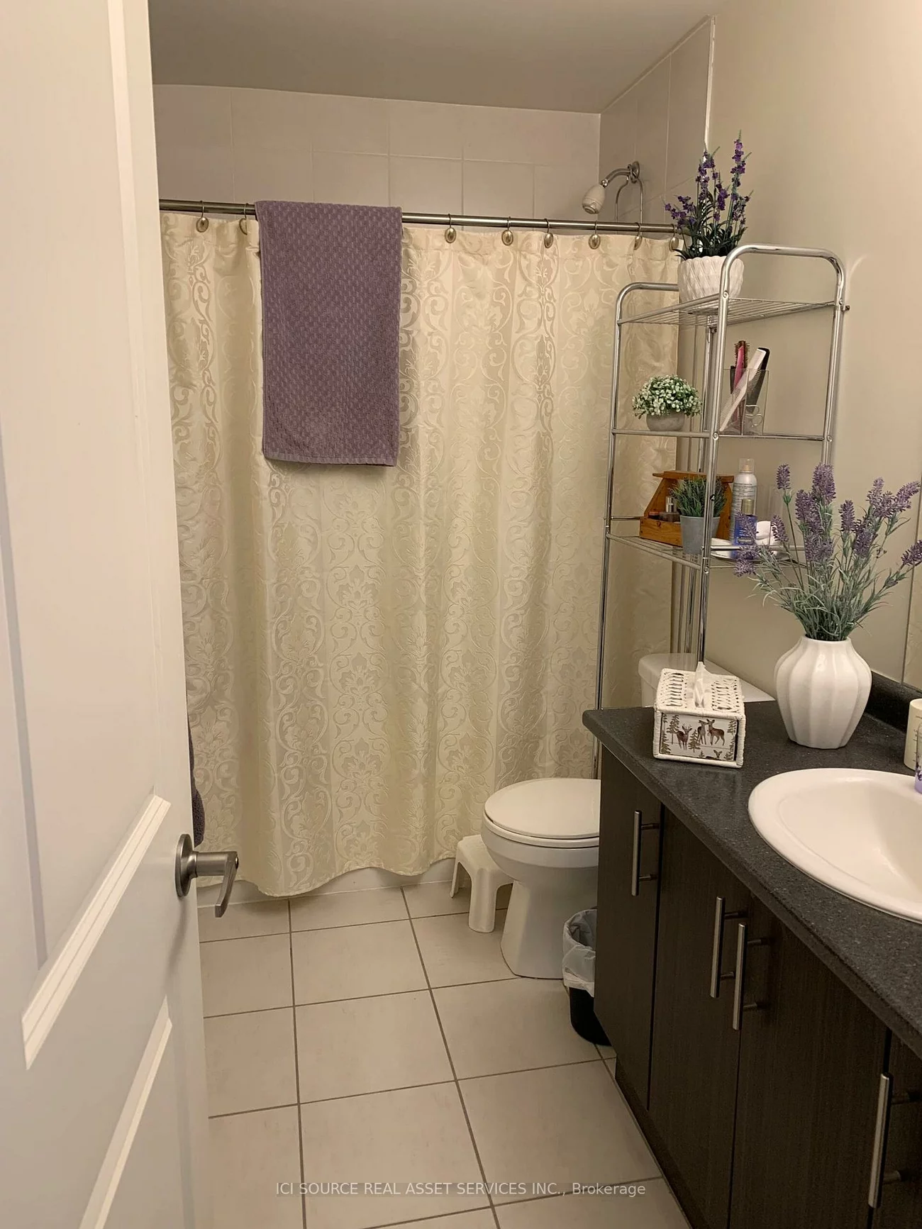 487, Queen, Central Newmarket, Newmarket