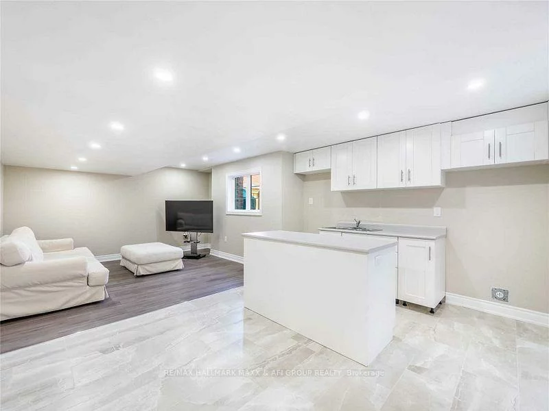 661, Mcgregor Farm Lower, Glenway Estates, Newmarket