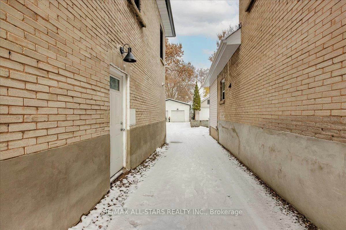 387, Ontario, Central Newmarket, Newmarket