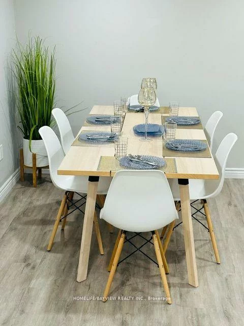 164, Eagle, Central Newmarket, Newmarket