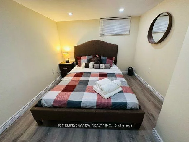 164, Eagle, Central Newmarket, Newmarket