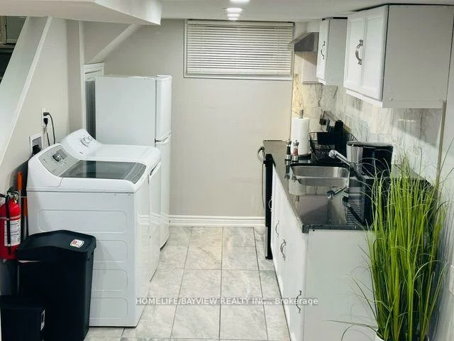 164, Eagle, Central Newmarket, Newmarket