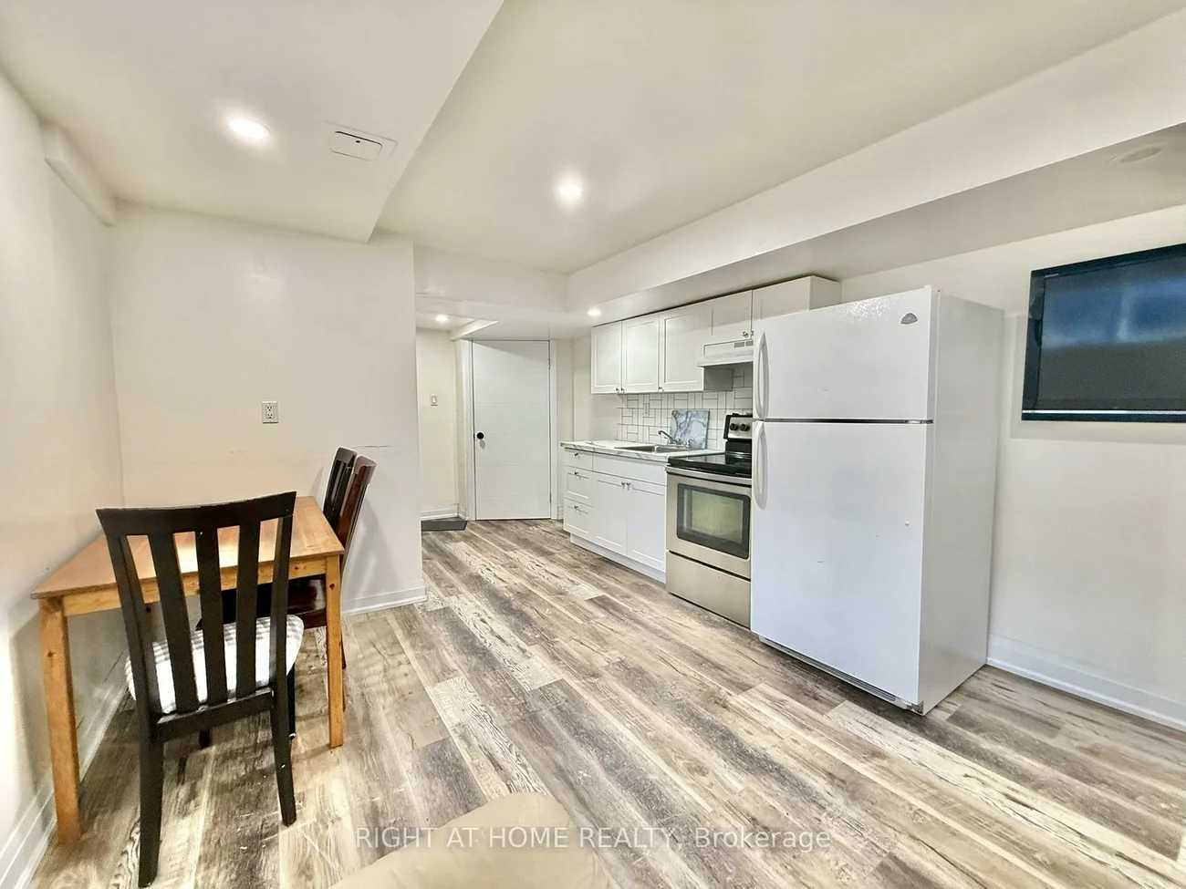 116, Cherrywood, Bristol-London, Newmarket