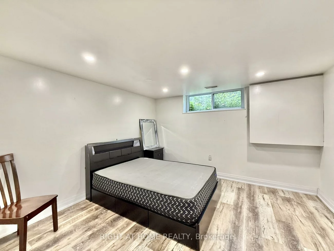 116, Cherrywood, Bristol-London, Newmarket