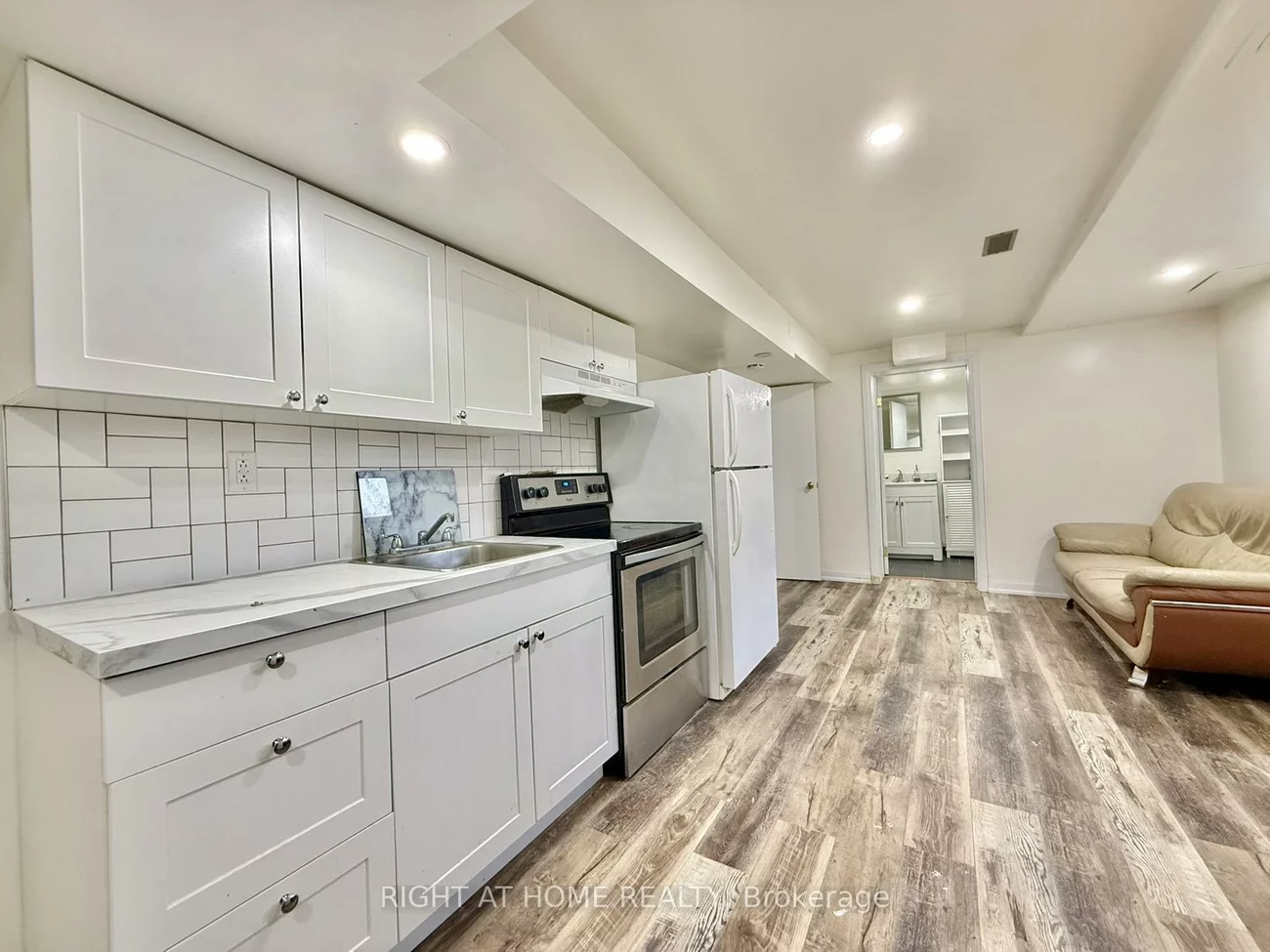 116, Cherrywood, Bristol-London, Newmarket