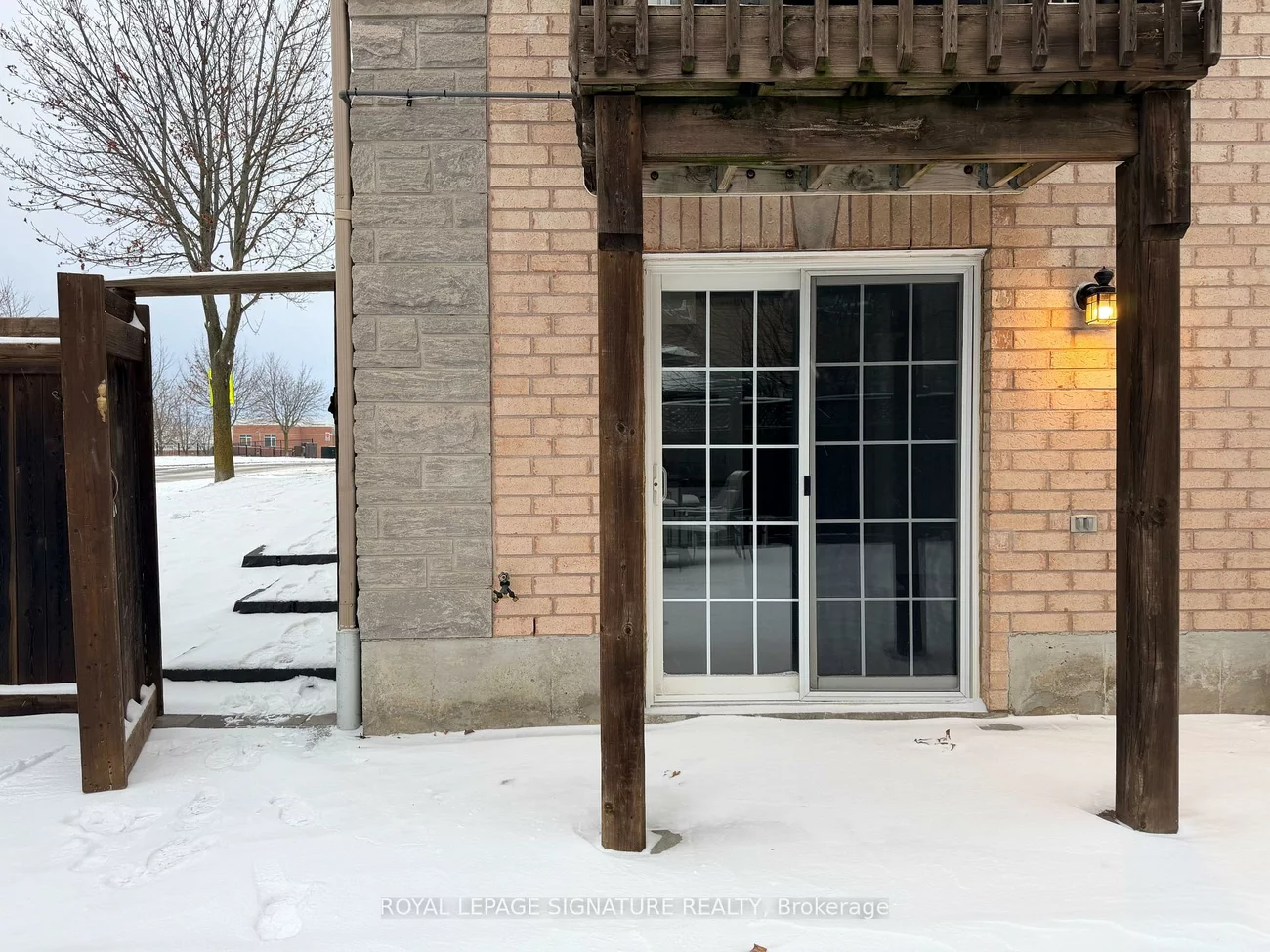 331, Spruce Grove, Woodland Hill, Newmarket