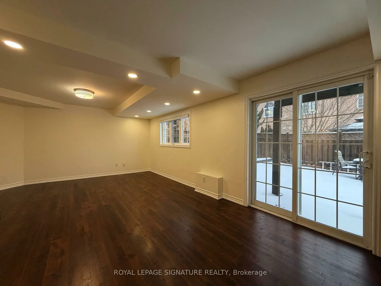 331, Spruce Grove, Woodland Hill, Newmarket