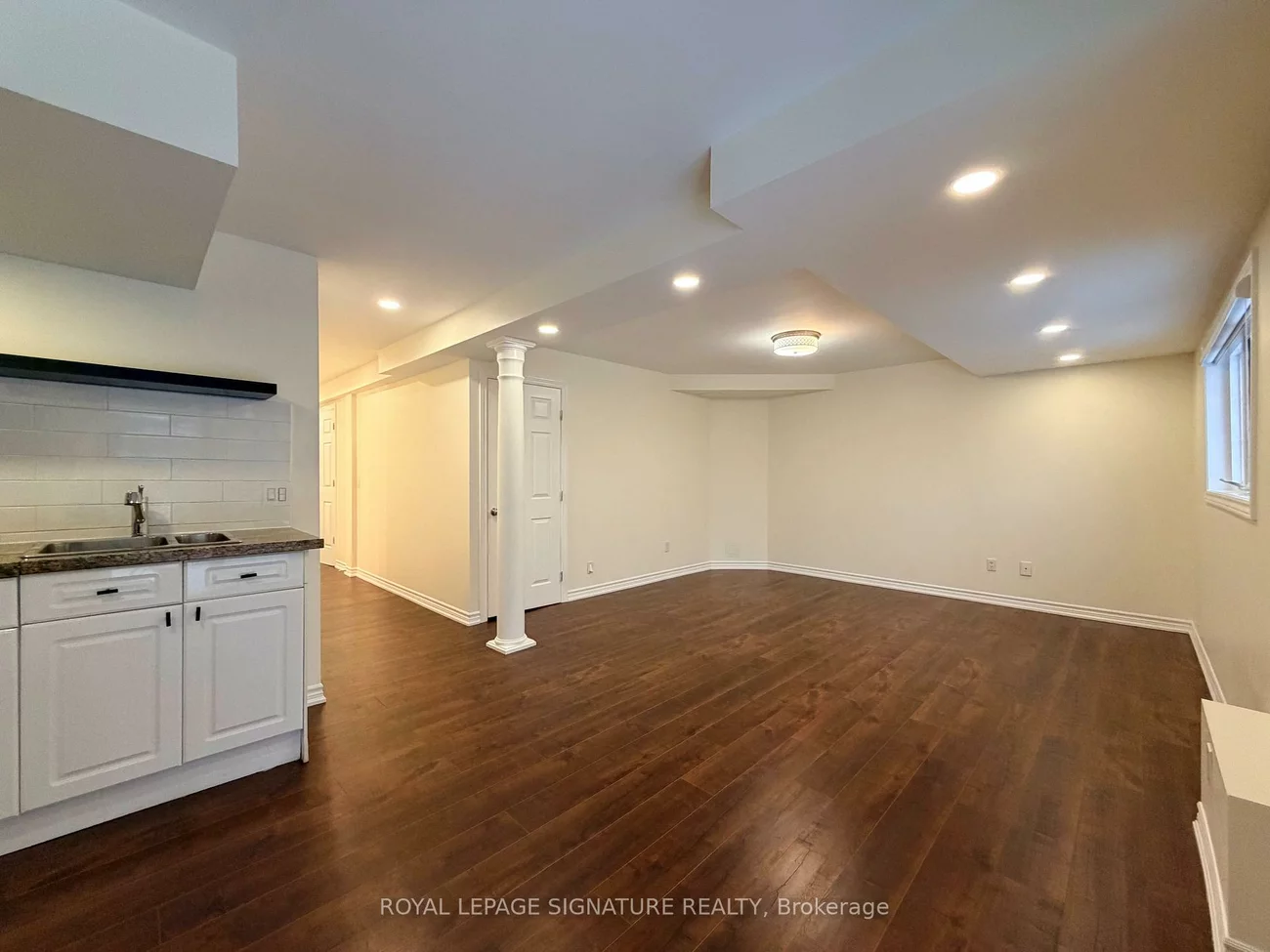 331, Spruce Grove, Woodland Hill, Newmarket