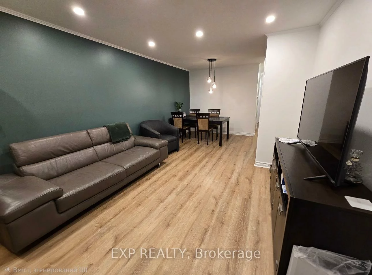 256, Silverbirch, Bristol-London, Newmarket