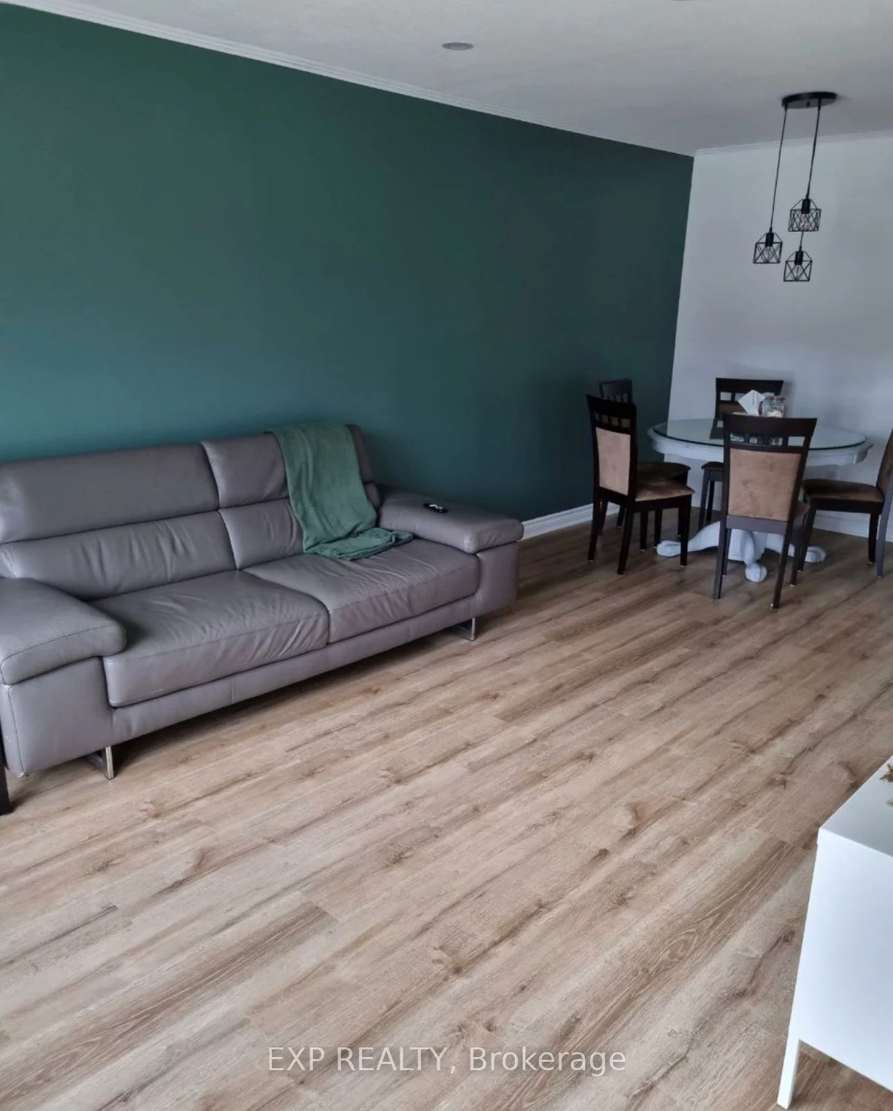 256, Silverbirch, Bristol-London, Newmarket