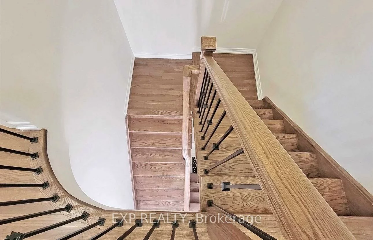 625, Sweetwater, Glenway Estates, Newmarket