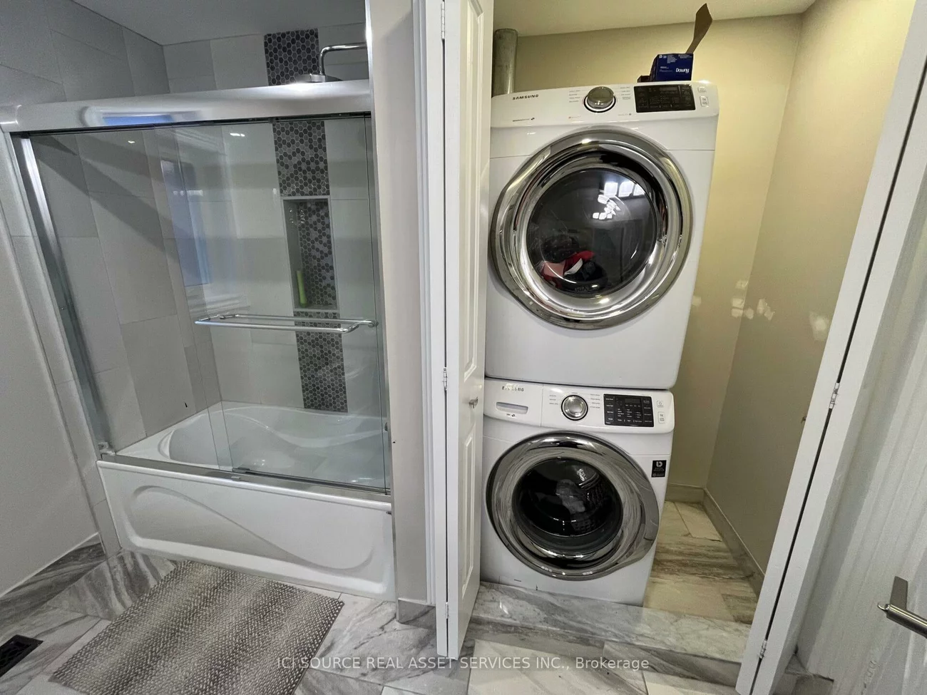 419, Seneca, Summerhill Estates, Newmarket